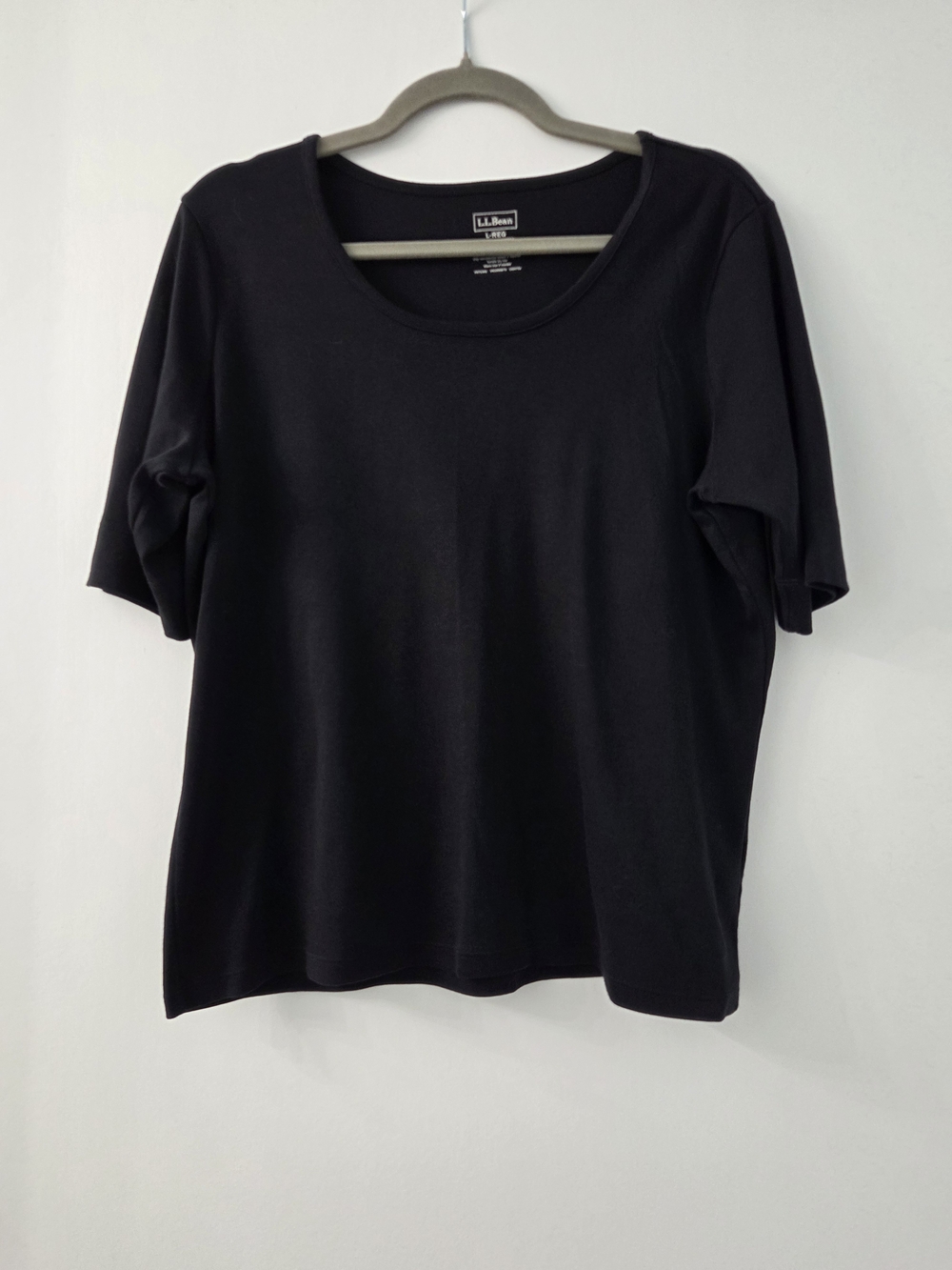 L.L. Bean Black Short-Sleeve Scoop Neck Tee
